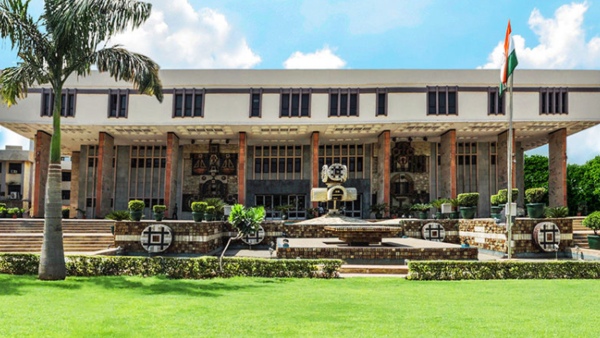 Nuh hinsa Delhi HC Women Advocates