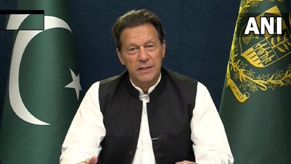 चुनाव आयोग ने 5 साल के लिए इमरान खान को किया अयोग्य घोषित 