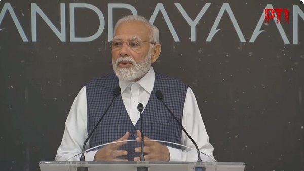 Chandrayaan-3 PM Modis ISRO visit Updates