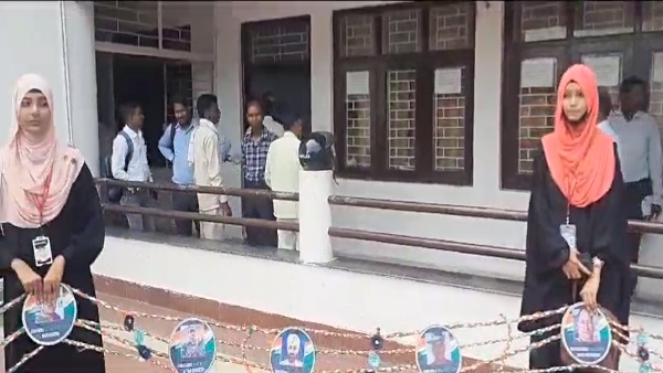 Rakshabandhan 2023 Girl students in azamgarh made 131 feet long Rakhi for Pulwama martyrs 