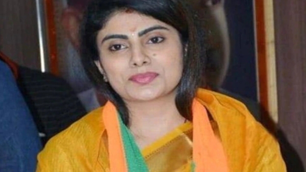 Rivaba Jadeja over MLA Poonamben 