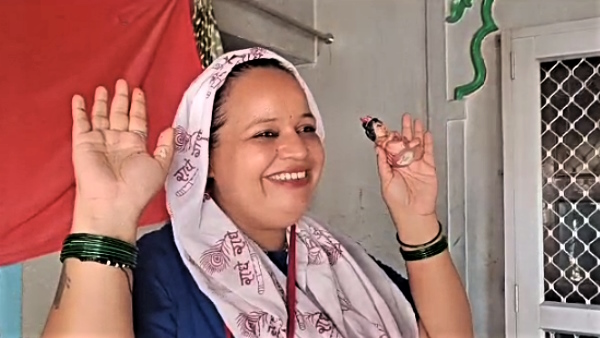 moradabad muslim women shabnam accepted hindu relegion after triple talaq and become meera moradabad muslim women shabnam accepted hindu relegion after triple talaq and become meera