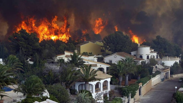 Spain’s Tenerife burning Spain’s Tenerife burning