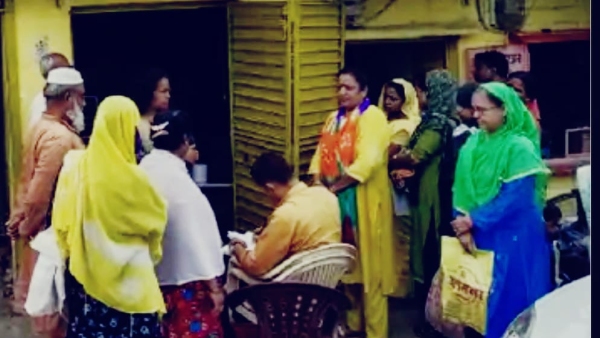 Major action of District Supply Controller on ration shop in Arera Colony, license suspended
