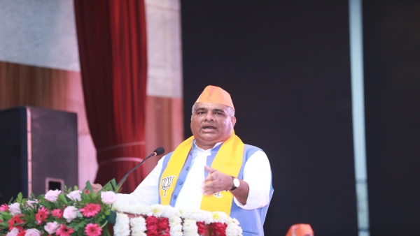 BJP State Working Committee meeting held in Gwalior, Scindia and Tomar gave speeches BJP State Working Committee meeting held in Gwalior, Scindia and Tomar gave speeches