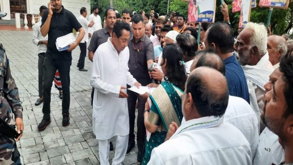 Free hand to Kamal Nath for candidate selection, crowd of contenders started gathering at bungalow