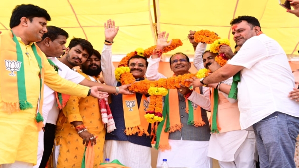 CM Shivraj Singh Chouhan and VD Sharma addressed the worker conference in Jhabua Assembly