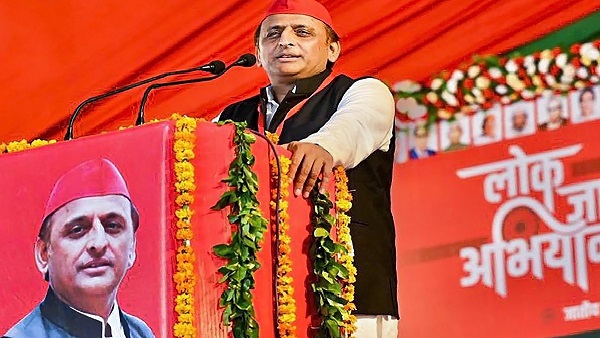 मीडिया बॉयकॉट को लेकर ये क्या बोले अखिलेश यादव