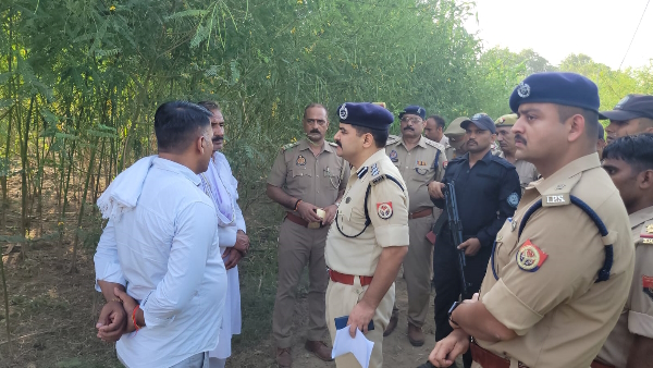 mother and daughter killed over property dispute in aligarh after her husband died 4 days ago 
