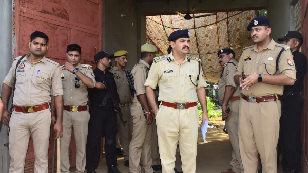 mother and daughter killed over property dispute in aligarh after her husband died 4 days ago 