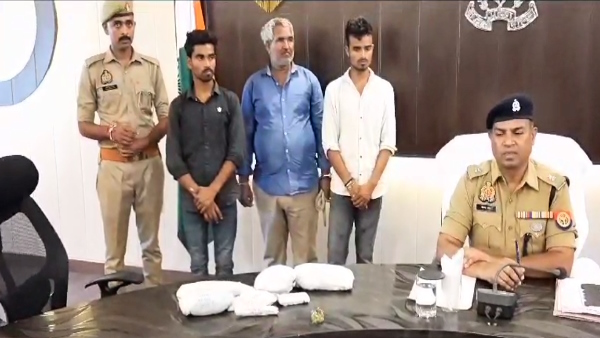 After 12 years sons took revenge for mother and killed a lady living in neighbor in azamgarh 