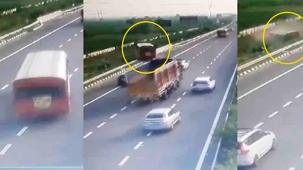 Ghaziabad Delhi Meerut Expressway Bus Accident