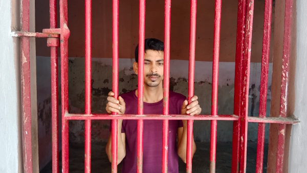 Main accused of Gorakhpur riots absconding for 16 years arrested CM Yogi was in jail for 11 days