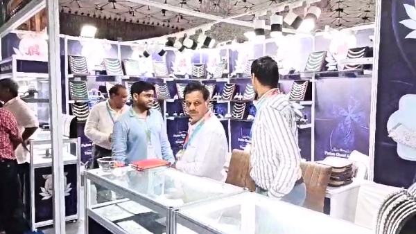 Jewelery Expo held in agra where beautifull ornaments of gold and silver were presented 