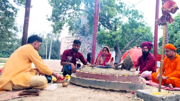 muslim girl married her hindu lover and adopted Sanatan Dharma in Sitapur 