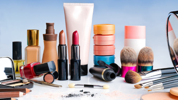 Indian Cosmetic Industry How much do we spend on beauty enhancement?
