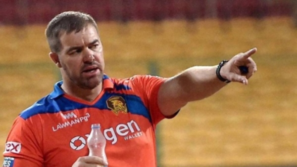 Zimbabwe cricketer Heath Streak lay heavy on the field but lost to cancer