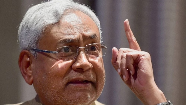 bihar politics Nitish Kumar stuck between india alliance and nda
