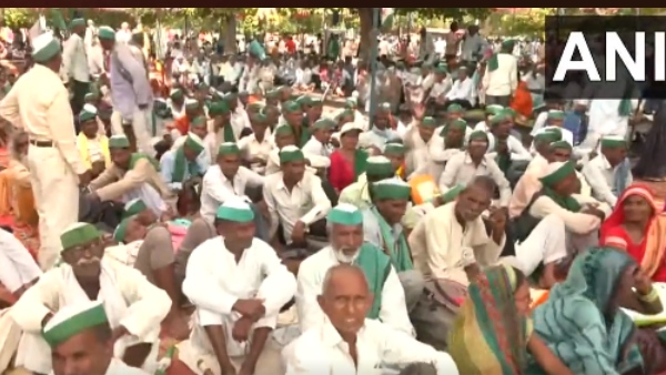 योगी आदित्यनाथ 