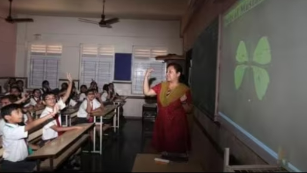 स्मार्ट कक्षाएं स्मार्ट कक्षाएं