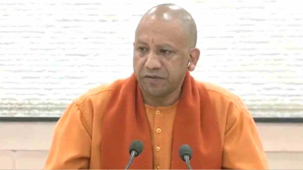 योगी आदित्यनाथ 