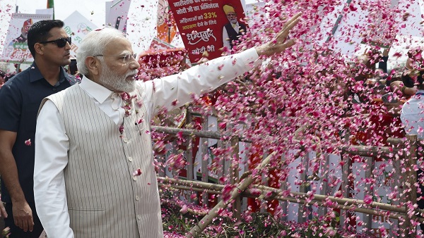 मोदी सरकार सस्ती दरों पर देगी होम लोन मोदी सरकार सस्ती दरों पर देगी होम लोन