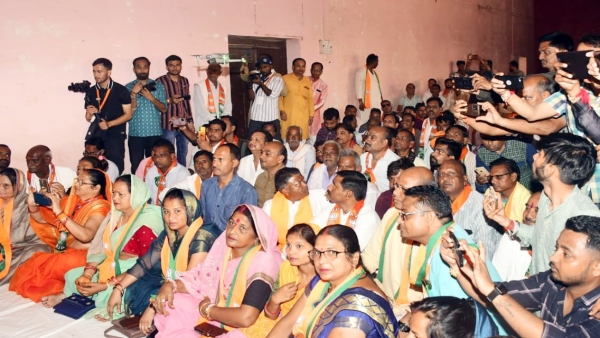 Minister Narendra Singh Tomar, Jyotiraditya Scindia inaugurated election office in Sheopur
