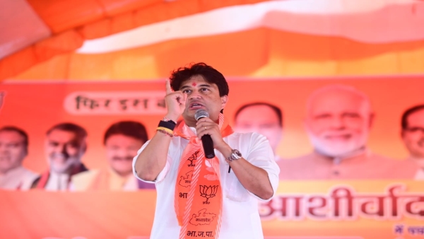 Jyotiraditya Scindia spoke on Congress in JanAshirwad Yatra government was formed because of Chambal