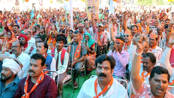 Narendra Singh Tomars statement in Umaria, Rahul Gandhi is a seasonal Hindu