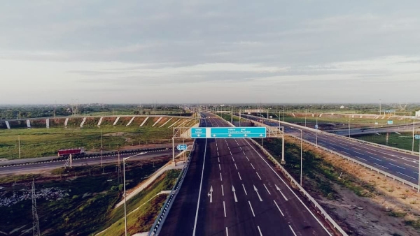 MP portion of beautiful New Delhi Mumbai-8 lane expressway will start from September 20, toll rate ?
