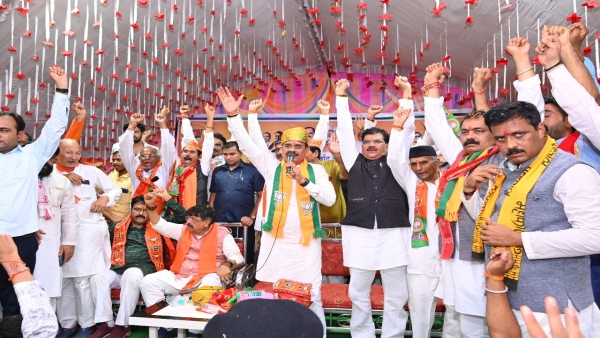 BJP leader Kailash Vijayvargiyas big statement on Congress in Bagli assembly of Dewas