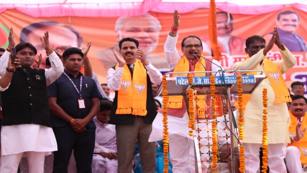 CM Shivraj Singh Chouhan roared in Sanchi, said why did you cheat farmers, Kamal Nath should answer CM Shivraj Singh Chouhan roared in Sanchi, said why did you cheat farmers, Kamal Nath should answer