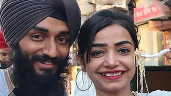 Kulhad pizza couple Kulhad pizza couple