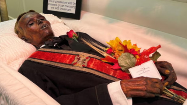 thief graved after 128 years