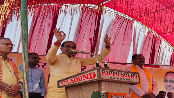 CM Shivraj Singh Chauhan addressed the election meeting in support of BJP candidate in Orchha.