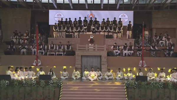 PM Narendra Modi big statement at school program, said- Jyotiraditya Scindia is Gujarats son-in-law PM Narendra Modi big statement at school program, said- Jyotiraditya Scindia is Gujarats son-in-law