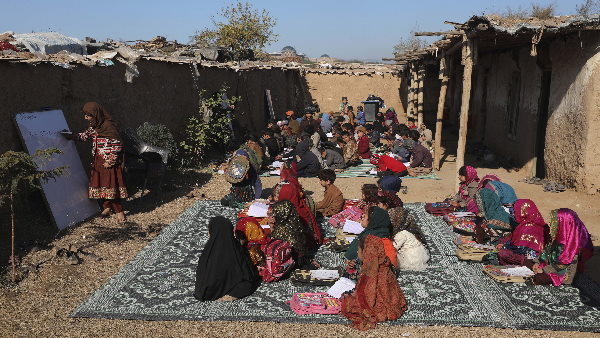 pakistan on afghan refugee