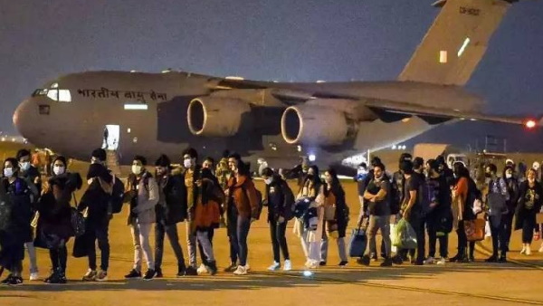 इजरायल से भारतीयों को निकालने के लिए ऑपरेशन अजय शुरू