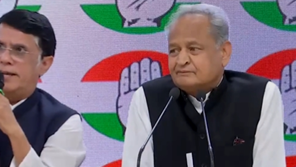 CM Ashok Gehlot vs Sachin Pilot