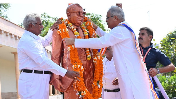 बाबा साहब के दिखाए रास्ते पर देश को आगे ले जा सकते हैं