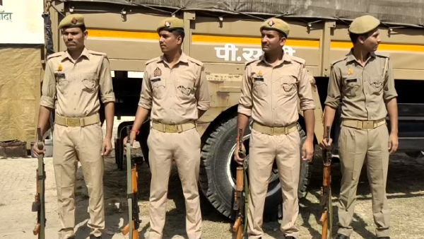 a man reached police station saying he wants to accept islam but family is opposing in banda 