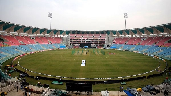 ekana cricket stadium