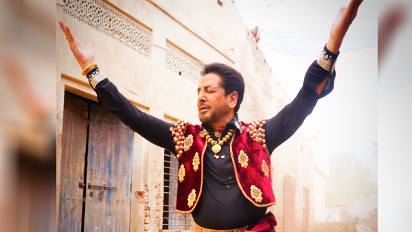  Gurdas Mann