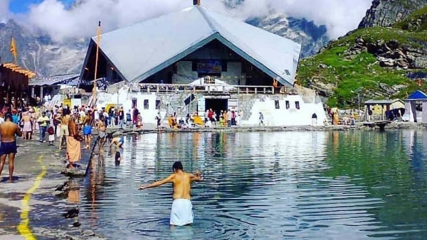 Hemkund Sahib Laxman Lokpal temple doors closed for winter, more than 1.75 lakh devotees visited