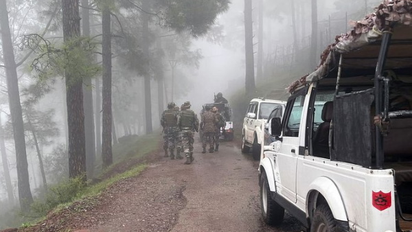 जम्मू-कश्मीर: शोपियां में मुठभेड़ शुरू