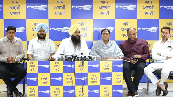 पंजाब के लोगों को गुमराह कर रही BJP-अकाली दल: AAP
