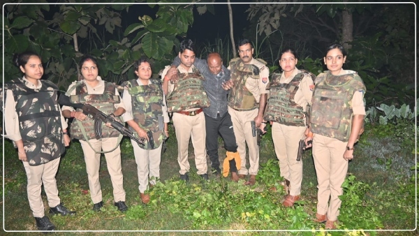 for-the-first-time-in-up-women-policemen-encountered