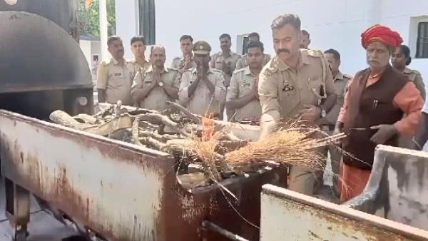Police performed the last rites of a mother whose son left her in hospital 