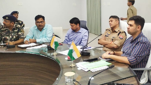 dm maharajganj dm maharajganj