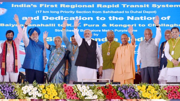 नरेंद्र मोदी 